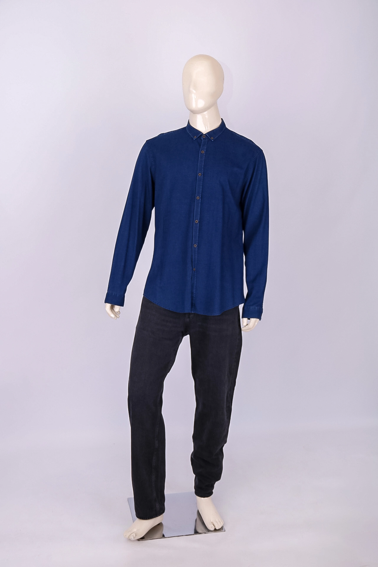 https://rehabita.com.br/wp-content/uploads/2023/10/Camisa-Masculina-Zara-Jeans-Escura-XL-3.webp