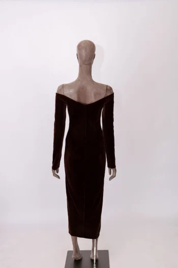 Alternative view of Vestido Midi De Veludo Marrom Com Detalhe em Pedraria P