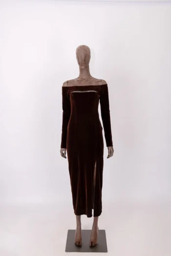 Vestido Midi De Veludo Marrom Com Detalhe em Pedraria P