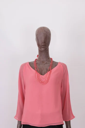 Blusa Controvento com Colar de Miçanga Coral PP