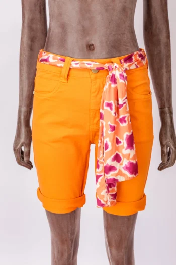 Bermuda Maria Valentina com Lenço Laranja 34