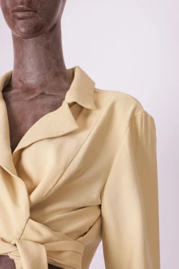 Alternative view of Blazer Cropped Renovar Transpassado Manteiga M