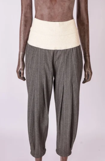 Calça A.Niemeyer Cinza com Detalhe Cós 38