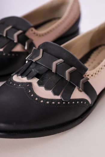 Alternative view of Mocassim Tatiana Loureiro Preto e Rose 38