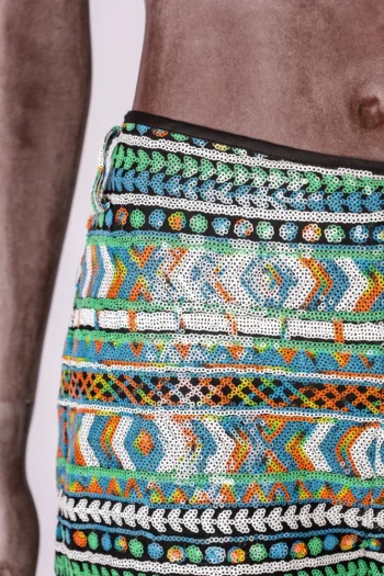 Alternative view of Shorts Amissima Paetê Geométrico Azul e Verde 40