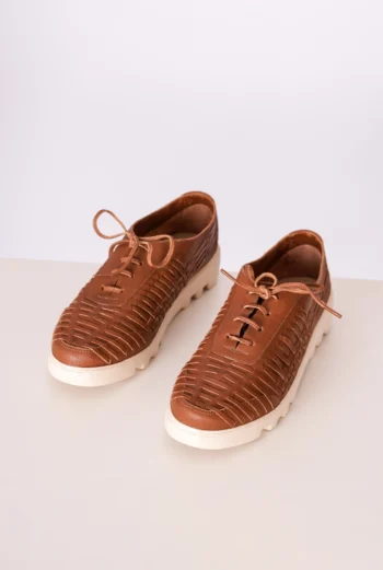 Tênis Luz da Lua Comfy Tresse em Couro Marrom 39
