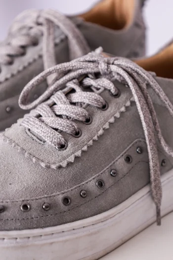 Alternative view of Tênis Sneaker Daily Tatiana Loureiro Cinza Suede 38
