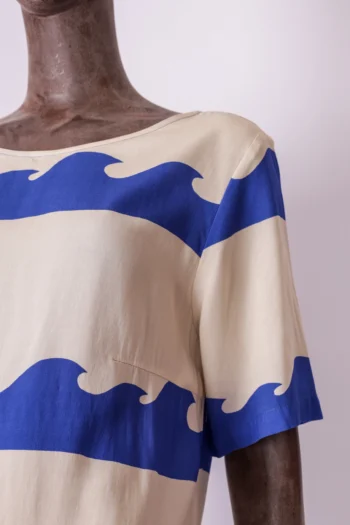 Alternative view of Vestido Cantão Alongado Estampa Mar Bege e Azul P