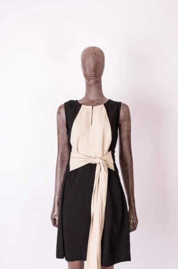 Vestido Cantão Curto com Amarração na Cintura Preto e Bege M
