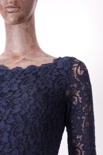 Alternative view of Vestido Diane Von Furstenberg Curto em Renda Manga 3/4 Azul Marinho 4
