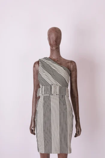 Vestido Manga Nula Curto Listrado com Cinto P&B M