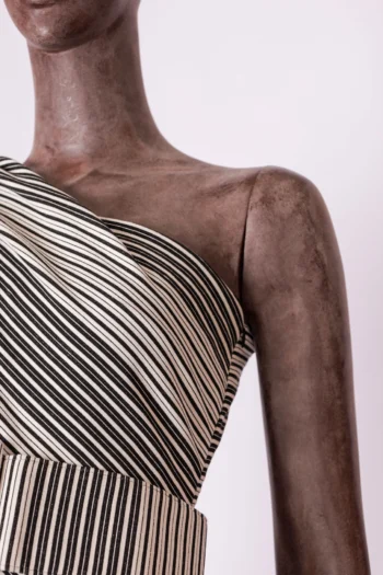 Alternative view of Vestido Manga Nula Curto Listrado com Cinto P&B M
