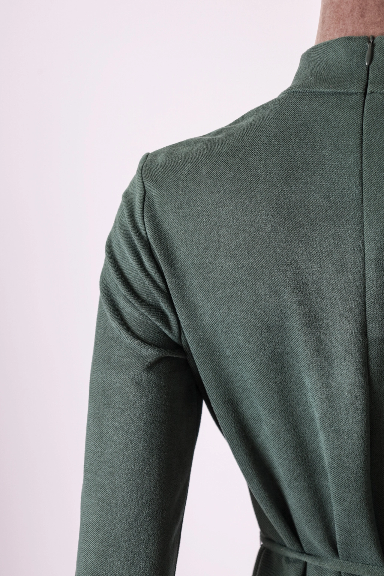 Vestido Zara Midi Manga Longa com Corda Suede Verde P - Imagem 3