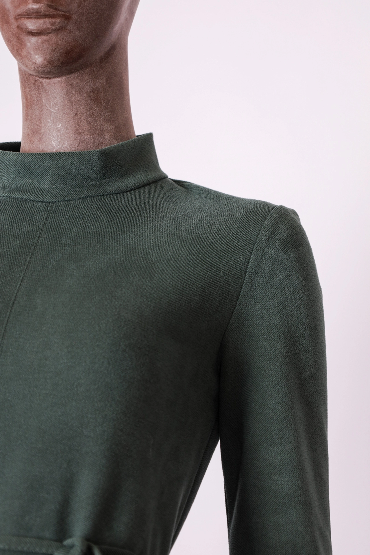 Vestido Zara Midi Manga Longa com Corda Suede Verde P - Imagem 2