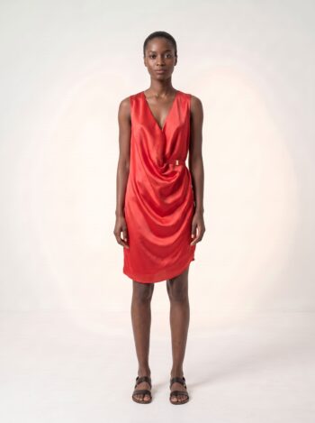 Vestido Forum Curto em Cetim Acinturado Vermelho G