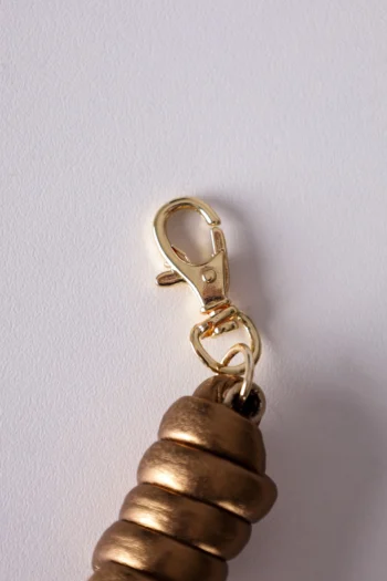Alternative view of Charm Couro