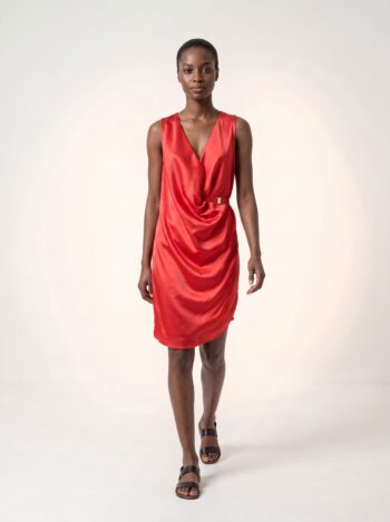 Alternative view of Vestido Forum Curto em Cetim Acinturado Vermelho G