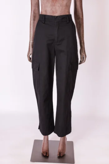 Calça Colcci Wide Leg Bolso Cargo Preta 38