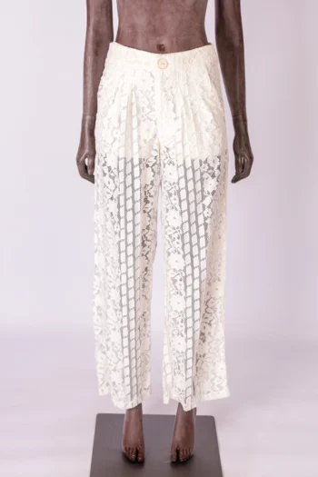 Calça Maria Valentina em Renda com Forro Off White 38
