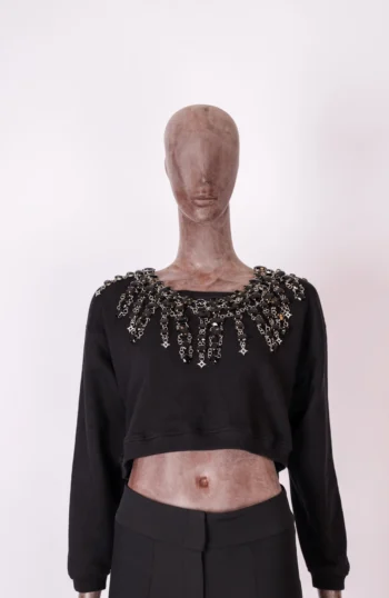 Cropped Caos Manga Longa com Aplicações Cinza P