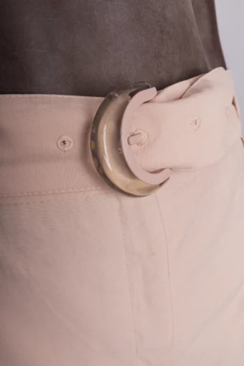 Alternative view of Short Shoulder com Cinto Rosa Claro 40