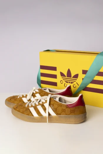 Alternative view of Tênis Gucci x Adidas Gazelle Amarelo e Bordô 38BR
