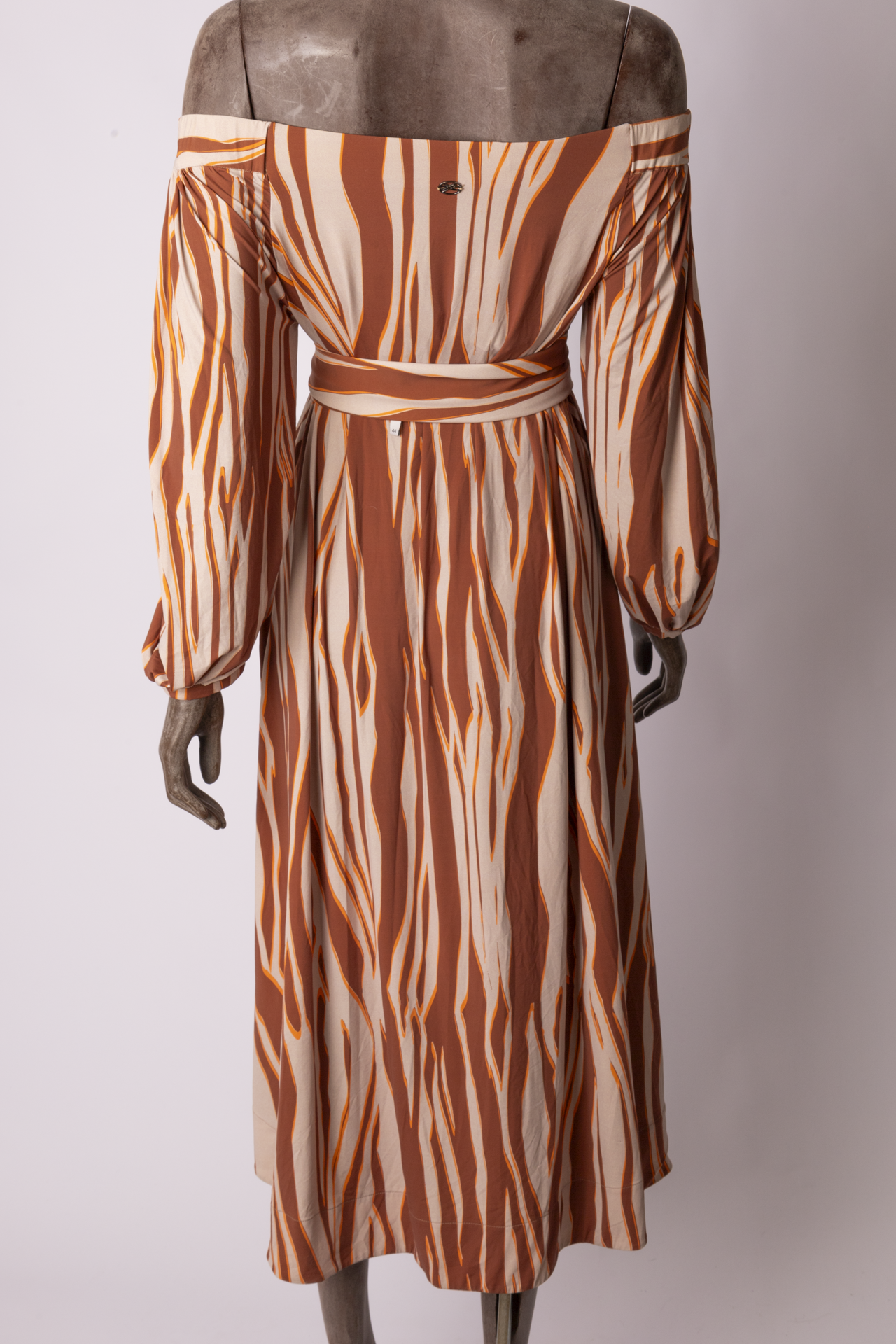 Vestido Lafort Midi Ombro a Ombro Estampado Marrom 36 - Imagem 4