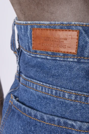 Alternative view of Bermuda Jeans Lavagem Média 42