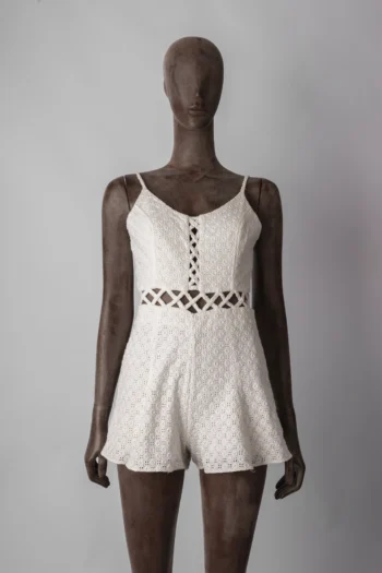 Macaquinho Dress To Curto em Laise com Vazado na Cintura Branco P