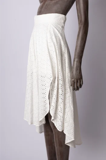 Alternative view of Saia Susan Loeff Midi Mullet em Laise Branca PP
