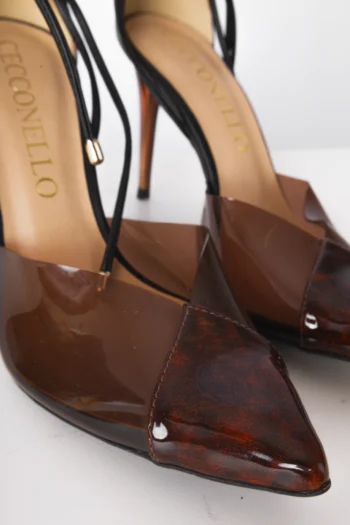 Alternative view of Scarpin Cecconelo Fumê Marrom e Preto 35