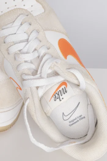 Alternative view of Tênis Nike Suede Bege e Branco 39