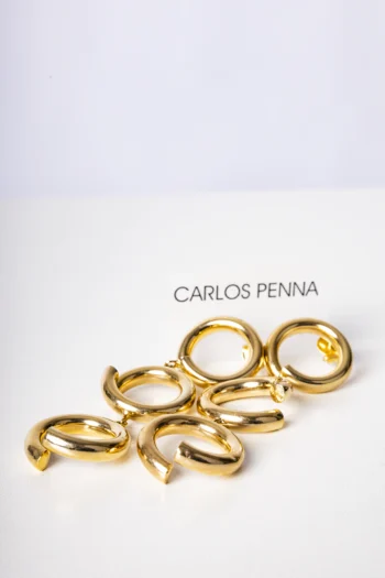 Alternative view of Brinco Carlos Penna Circulos Dourado