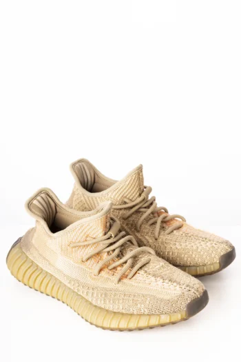 Tênis Adidas X Yeezy 350 v2 Sand Taupe Bege e Salmão 38BR