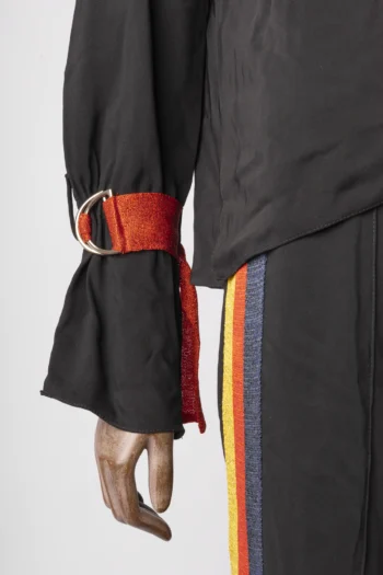 Alternative view of Conjunto NK Blusa+ Calça Preto com Faixas em Lurex 38