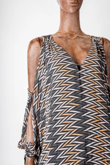 Alternative view of Vestido Animale Curto Seda com Mangas Estampado Zig Zag Preto e Laranja P