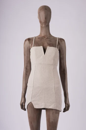 Vestido Cloude Diana Curto com Fenda Texturizado Cinza PP