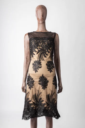 Vestido Donna Ricco Midi Tule e Bordado Bege e Preto 50