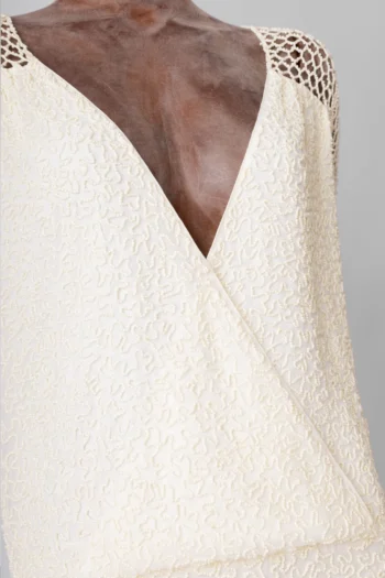 Alternative view of Vestido Bo.Bô Curto Bordado Decote nas Costas Off White P