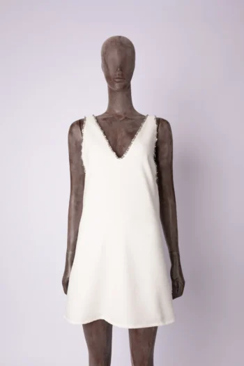 Vestido Lebôh Curto Alfaiataria com Aplicações Bordadas Off White P