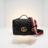 BOLSA GUCCI GG MARMONT SMALL PRETA TOP HANDLE