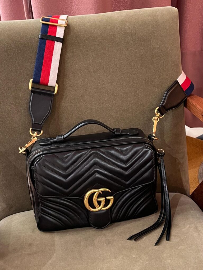 bolsa Gucci GG Marmont Small Top Handle Preta
