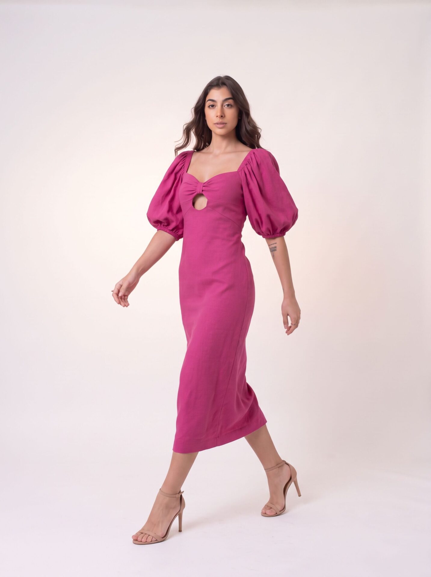 VESTIDO AMARANTE MIDI MANGAS BUFANTE FUCSIA - Imagem 2