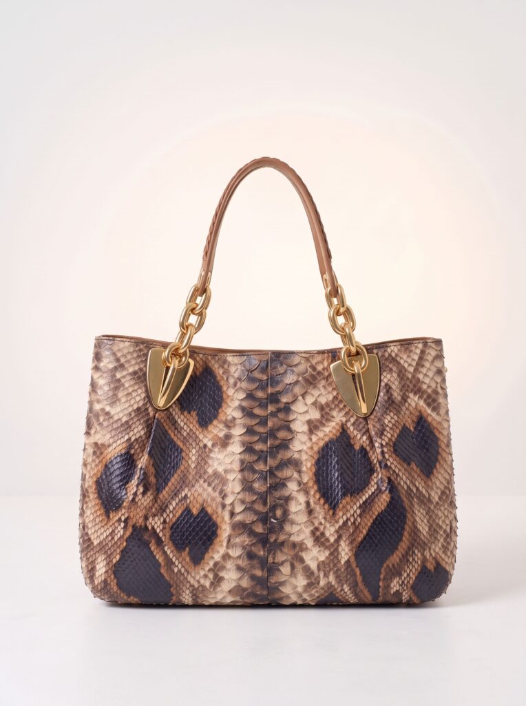 BOLSA LENNY E CIA EM PYTHON COM DESIGN SOFISTICADO