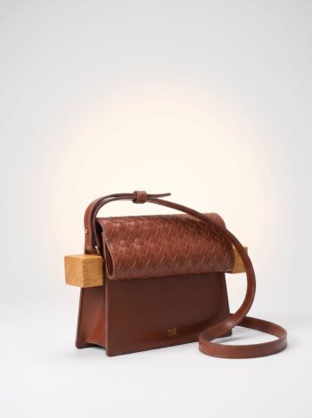 BOLSA OYA DE OMBRO MARROM CHOCOLATE